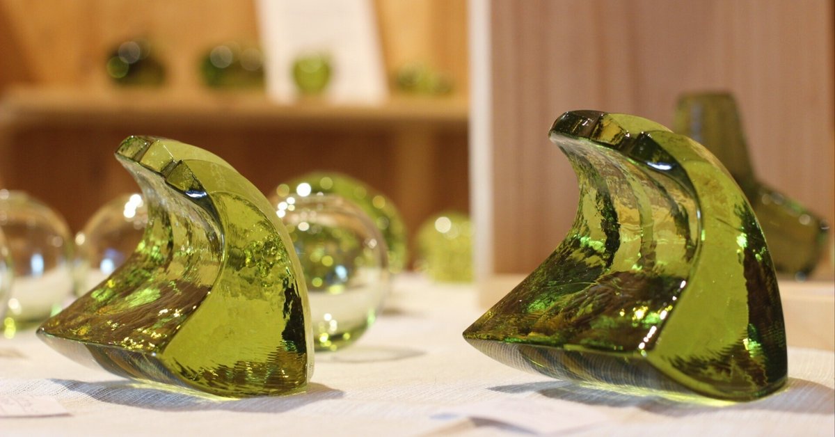 天然ガラス リビアングラス 彫刻 天然ガラス 最高品質 宝石