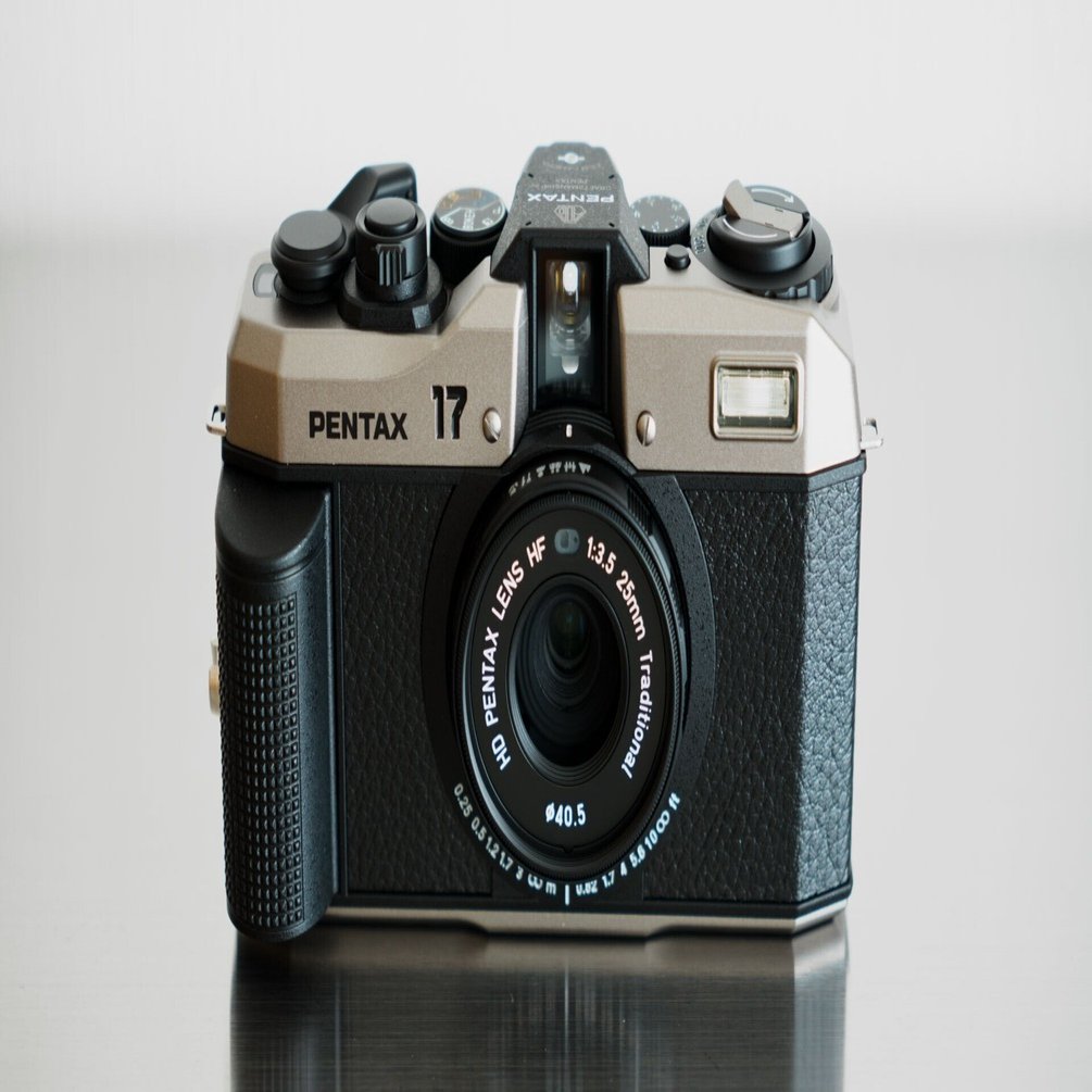 (ほぼ新品)  Pentax17 ペンタックス17 ペンタックス PENTAX 17 [ダークシルバー] 価格比較 - 価格.com