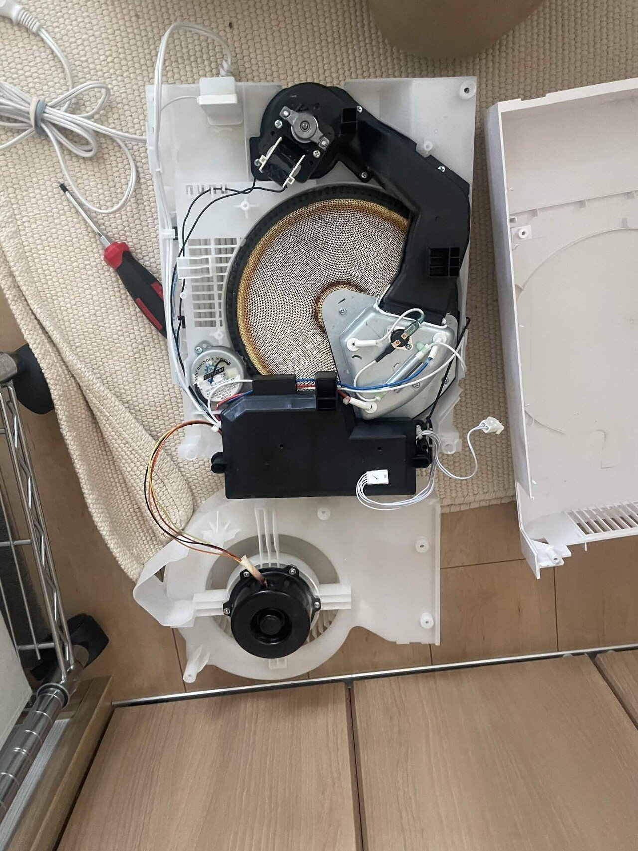 アイリスオーヤマの除湿機(IJD-I501)を修理してみた記録|ヒロ アイリスオーヤマの除湿機(IJD-I501)を修理してみた記録|ヒロ