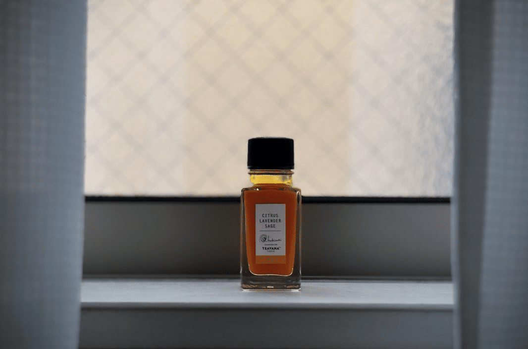 何色にでも染まる、何色でも輝く。【kakimori×TEAVANA™ ローラー