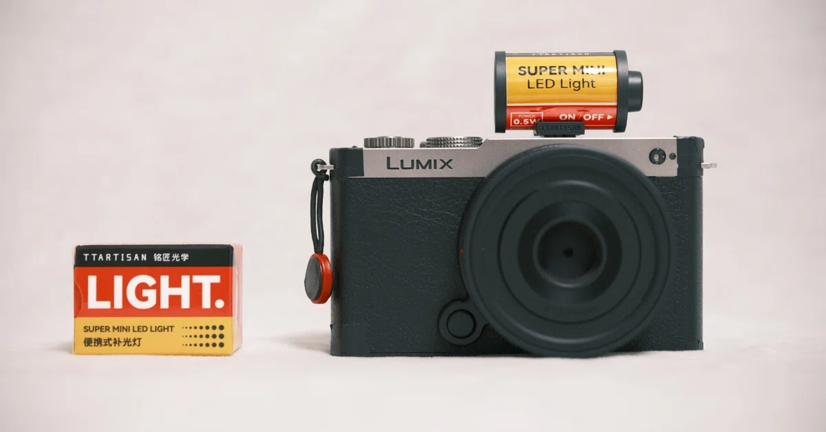 レビュー】カメラを写ルンですに変えるもの TTArtisan SUPER MINI LED
