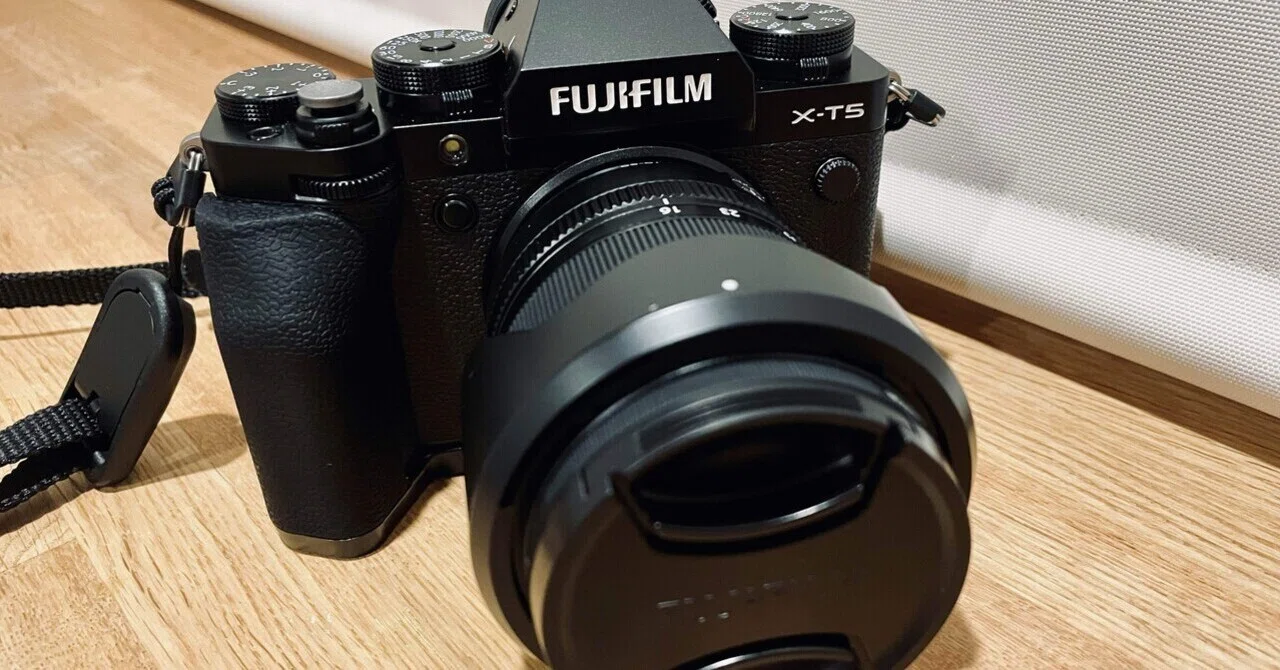 X-T5｜グリップを購入してみた｜𝙢𝙤𝙚𝙘𝙤