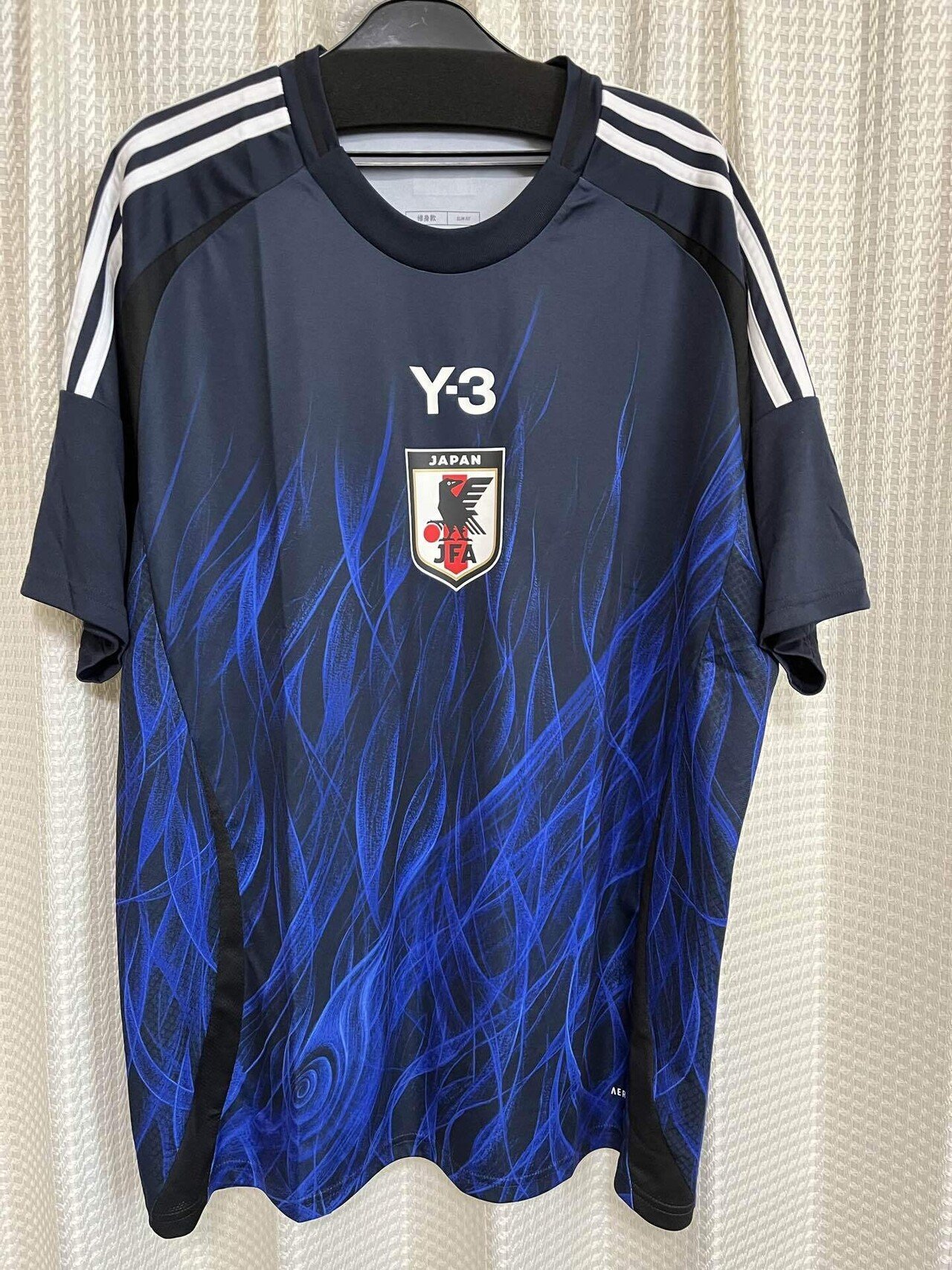 テーマは「FIRE（炎）」、Y-3とサッカー日本代表が史上初の