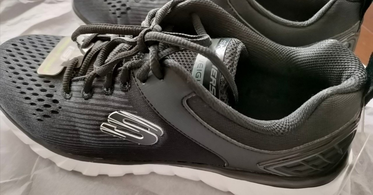 最近、買ってよかったもの「スケッチャーズ」｜ももすけnote