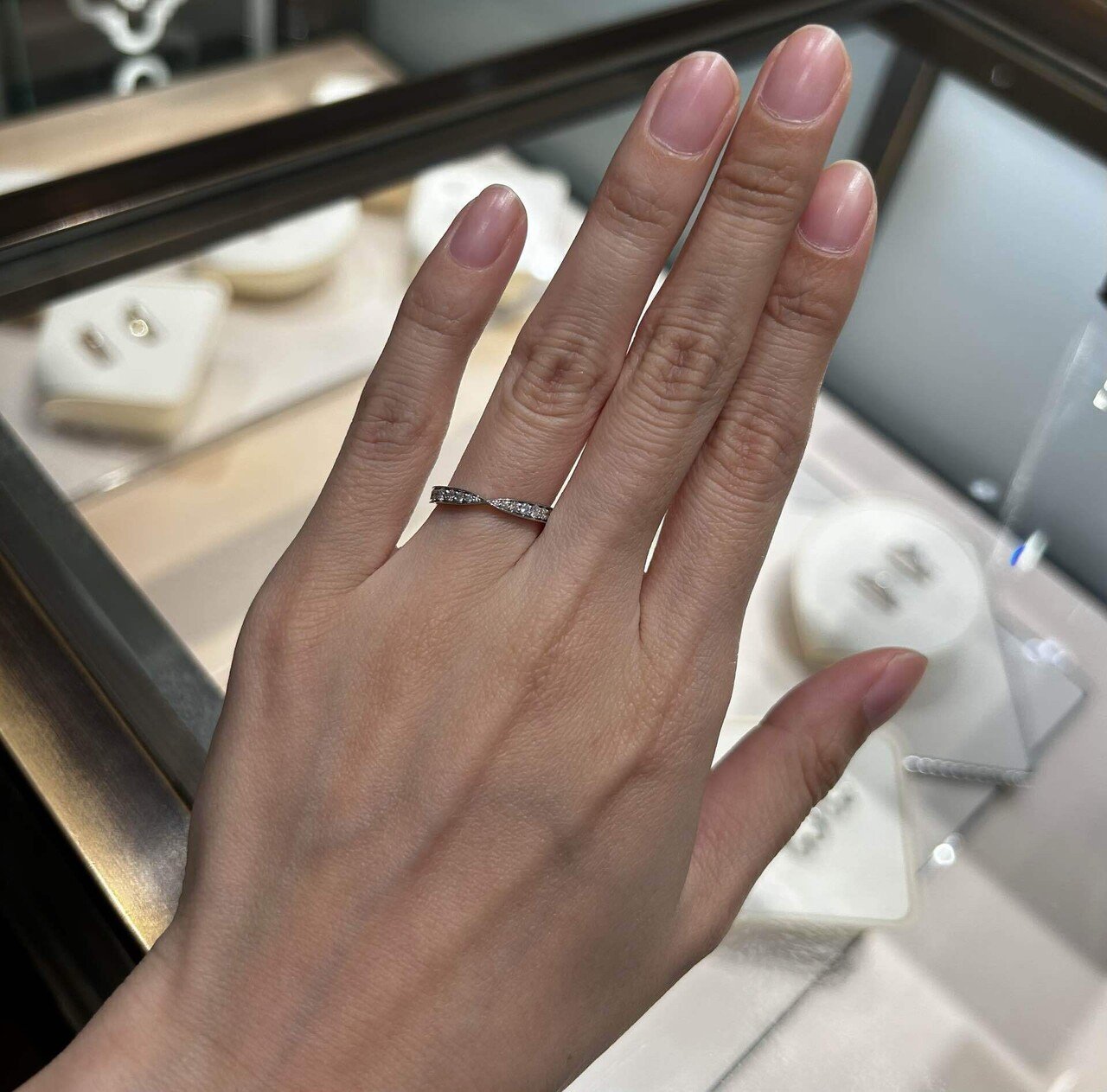結婚指輪探しレポ】5回の下見で気になるお店を徹底的に見て