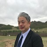 前野雅弥（日本経済新聞社・シニアエディター）