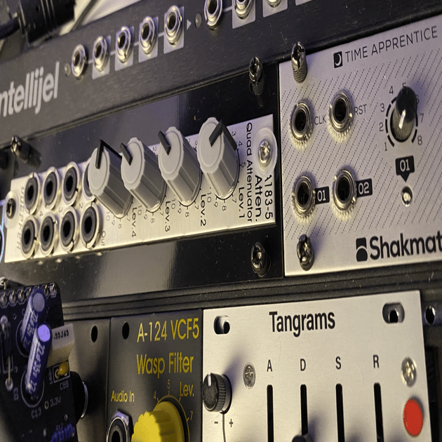 Intellijel Designs 4U Palette Case 62HP Black— Clockface Modular