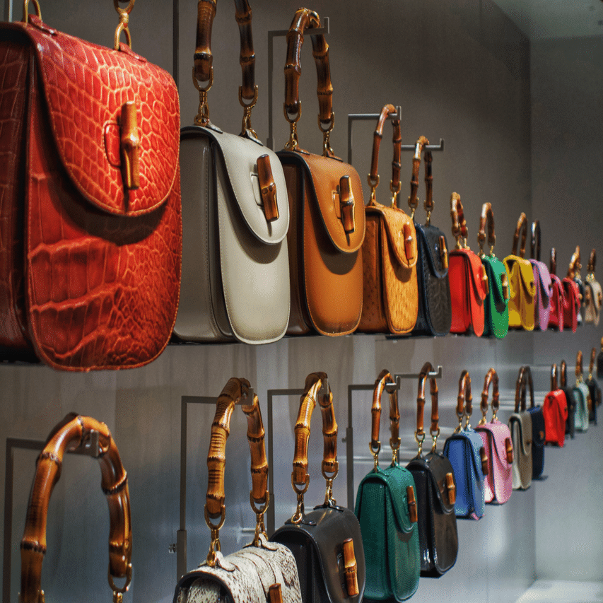 ※もっかか※　　　　　　　　　　　　　　【超激レア 美品】グッチ GUCCI】グッチ『グリップ 日本限定モデル』YA157428 メンズ クォーツ 1