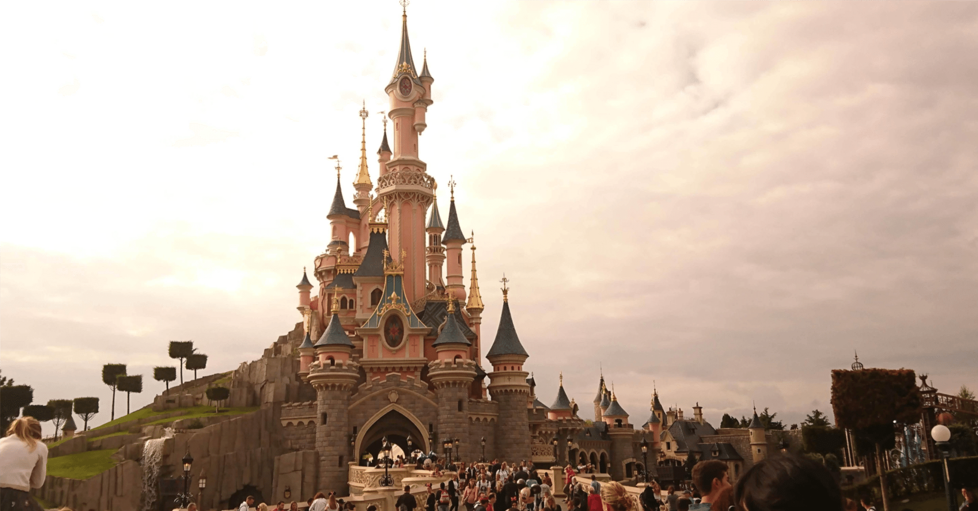 ディズニーランド・パリ】東京ディズニーリゾートにない
