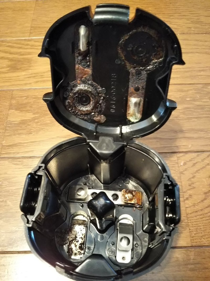 乾電池の入れっぱなしに気をつけましょう Ruindig Note