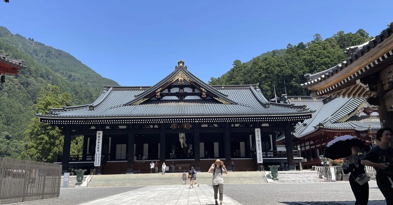 身延山久遠寺へ｜仲谷まどか