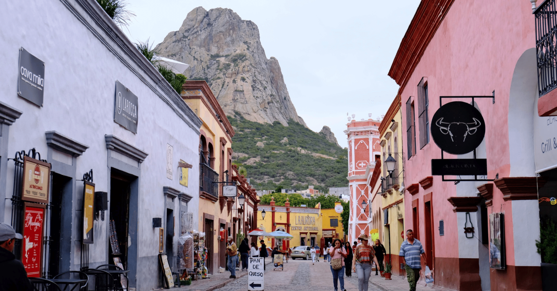 1人でアメリカ大陸縦断】🇲🇽本場のタコスに感動するの巻inケレタロ