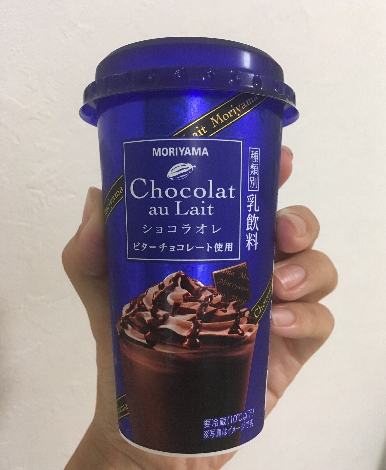 相変わらず濃厚ココアです パッケージが変わっただけで 前に売ってたココアと何が違うのかよくわからん カジュアルパッケージが高級感 ブルーになった感じ こばさ Note