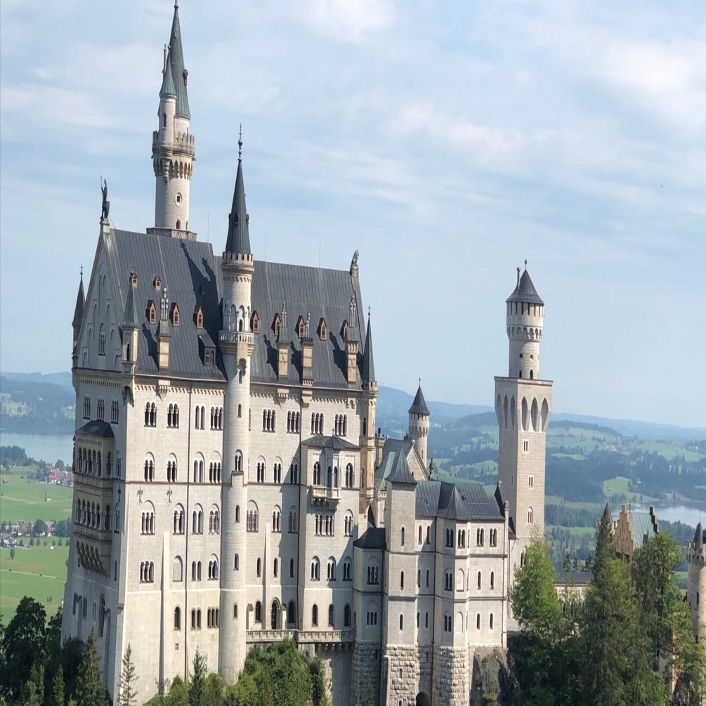 シンデレラ城のお手本「ノイシュバンシュタイン城」ではチケット入手に