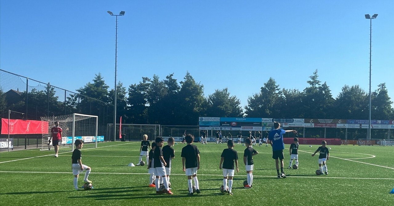 PLAYSEAT x Amsterdam AJAX コラボ アヤックス サッカー