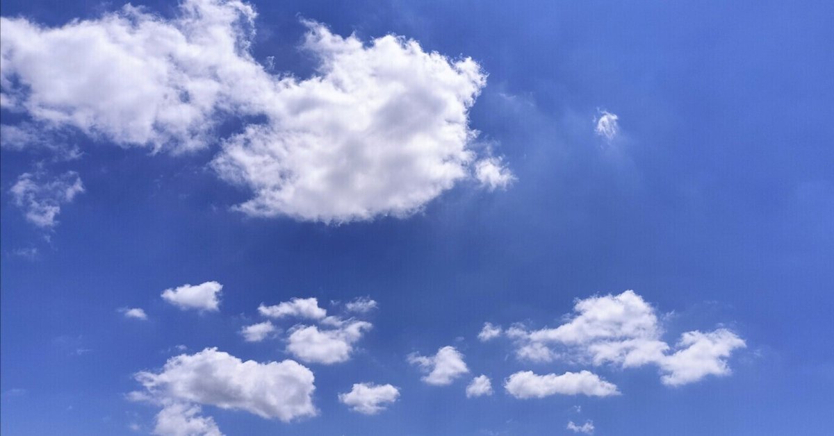 夏の雲 恐ろしく低い 夏の雲｜uchūneco