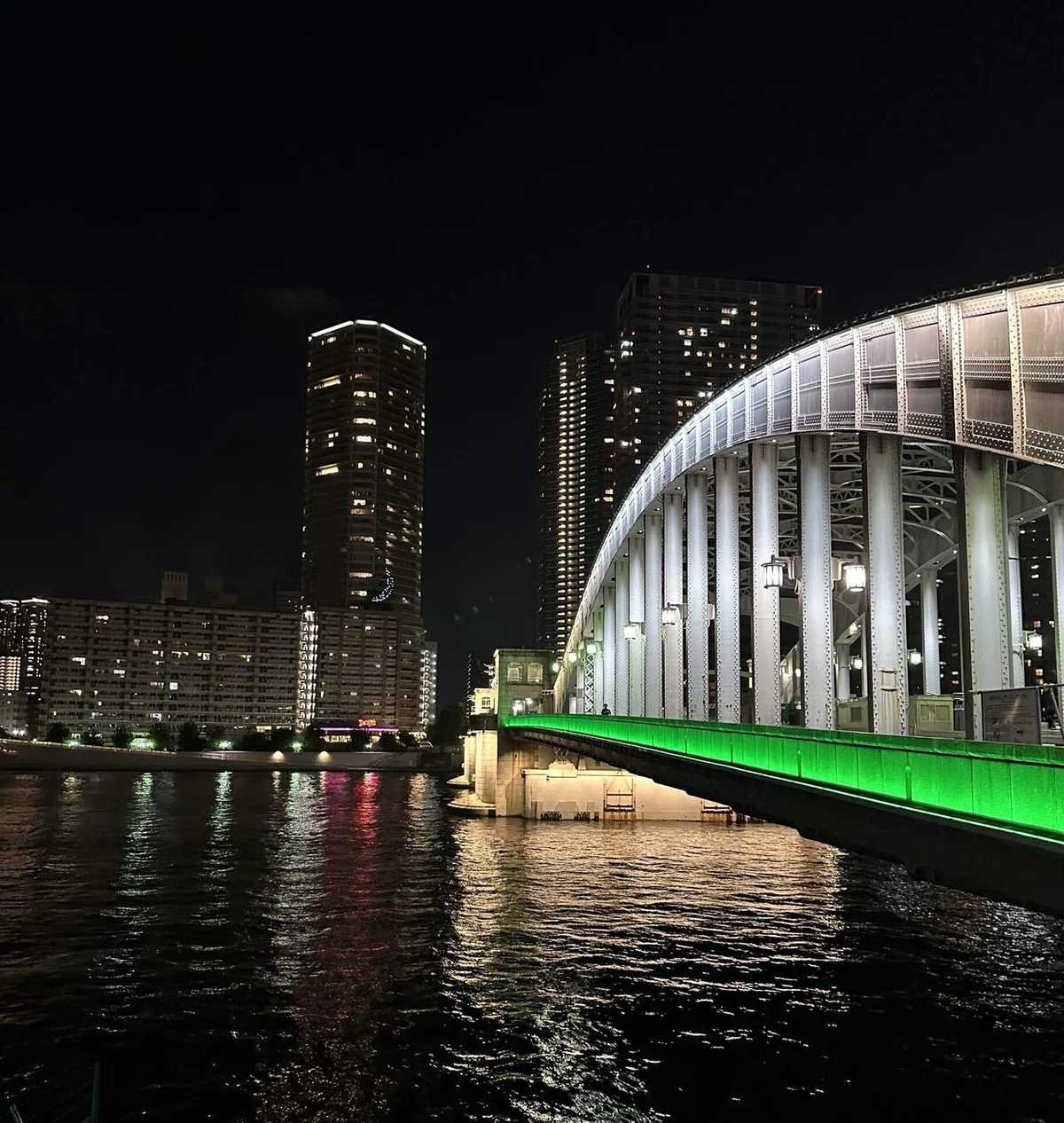 昼のめがね橋、夜の勝鬨橋。｜Hiroki Mochigi / 持木宏樹