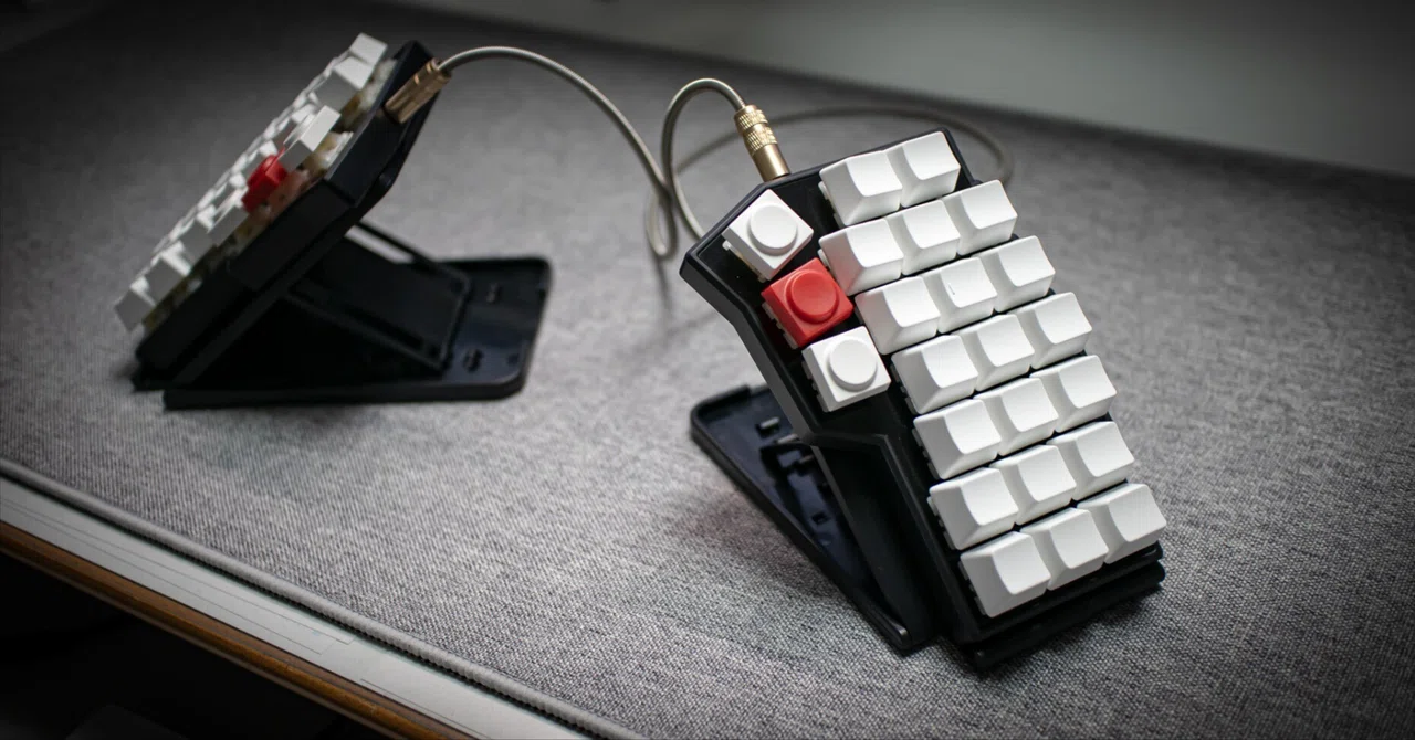 Corne Cherry] キーボードを立てたら世界が変わった [テンティング
