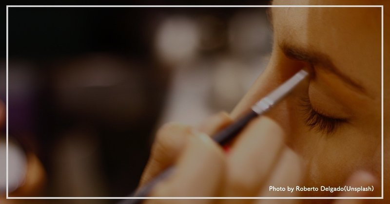 シェアしたくなるメイク動画撮影ブースを店内につくってしまった英高級コスメブランド Charlotte Tilbury Omo D2c Times Note