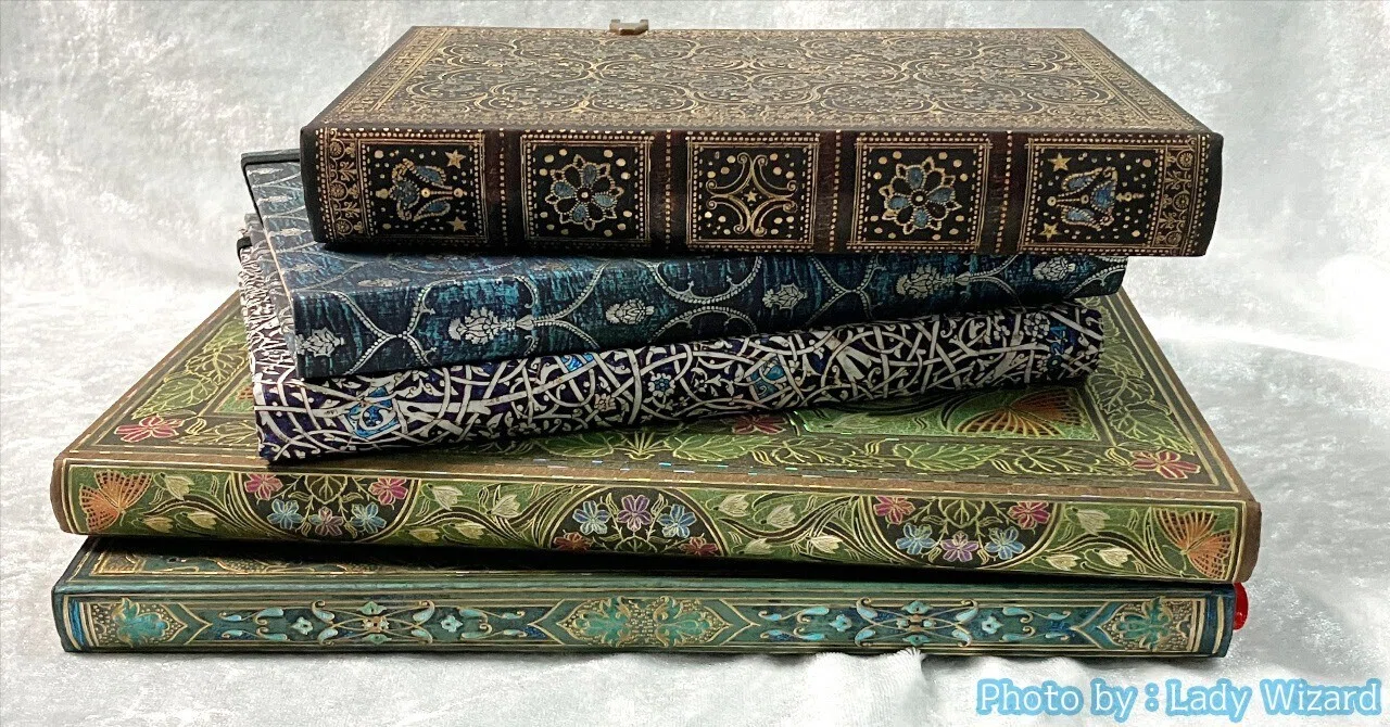 【希少】【ヘルヴァボス】ストラス　魔導書　ノート ゾクゾク:魔導書ノート Paperblanks(ペーパーブランクス)買っちゃった