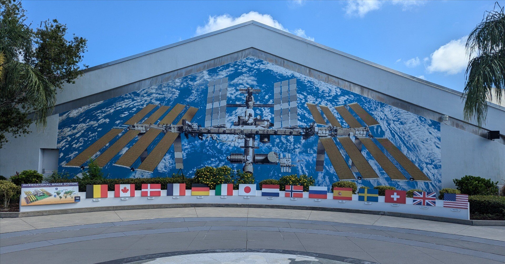 ７０年代NASA ケネディ宇宙センター ペナント&ポストカード 70年代NASA ケネディ宇宙センター ペナント&ポストカード