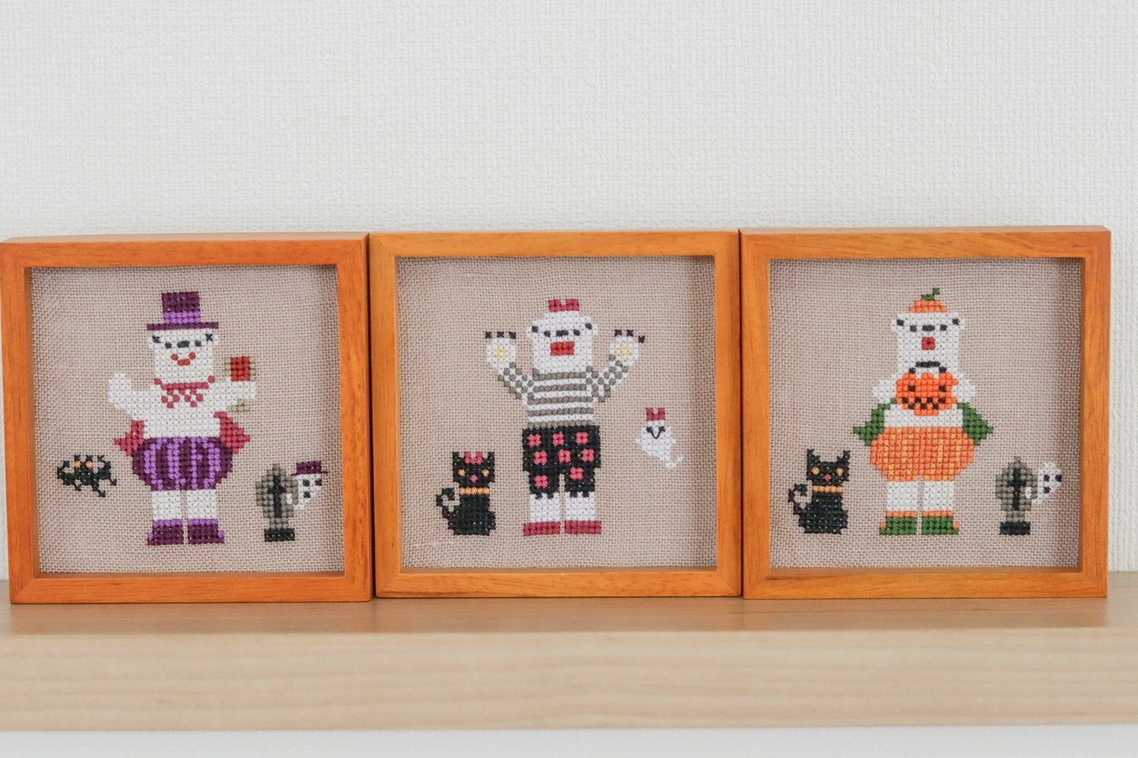 クロスステッチ図案＊ハロウィンしろくまトリオ｜はるた