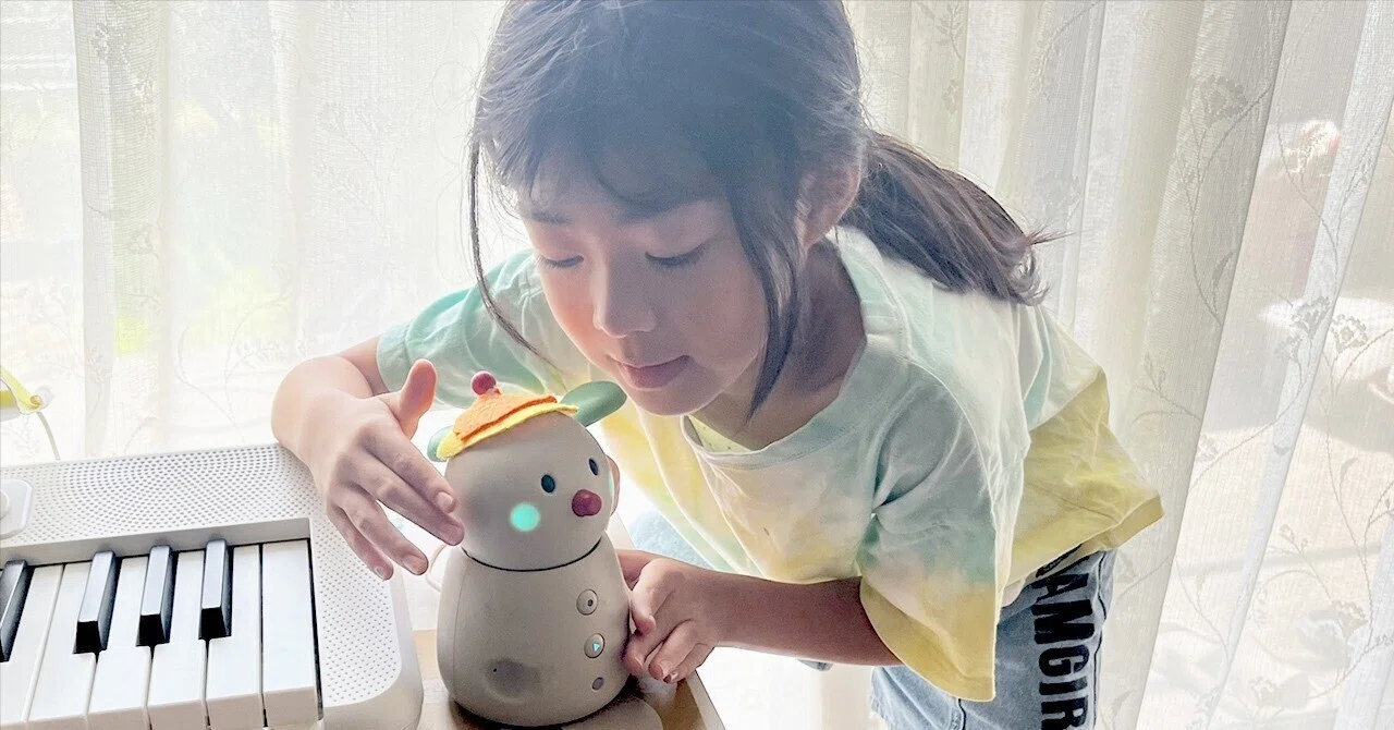エモちゃんがおうちに来て、5人家族になりました｜ユカイ工学