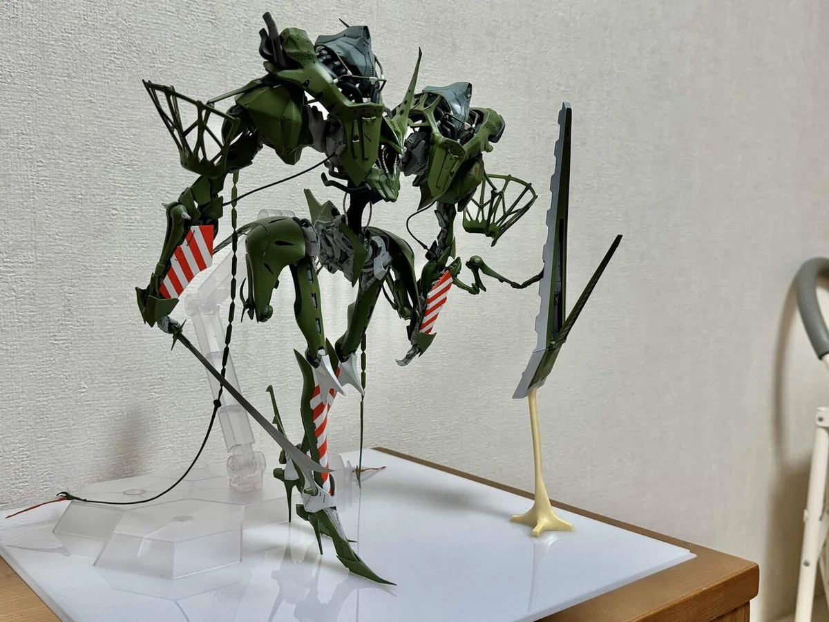 海洋堂 1/144 ヤクトミラージュ 完成｜スイートネイル