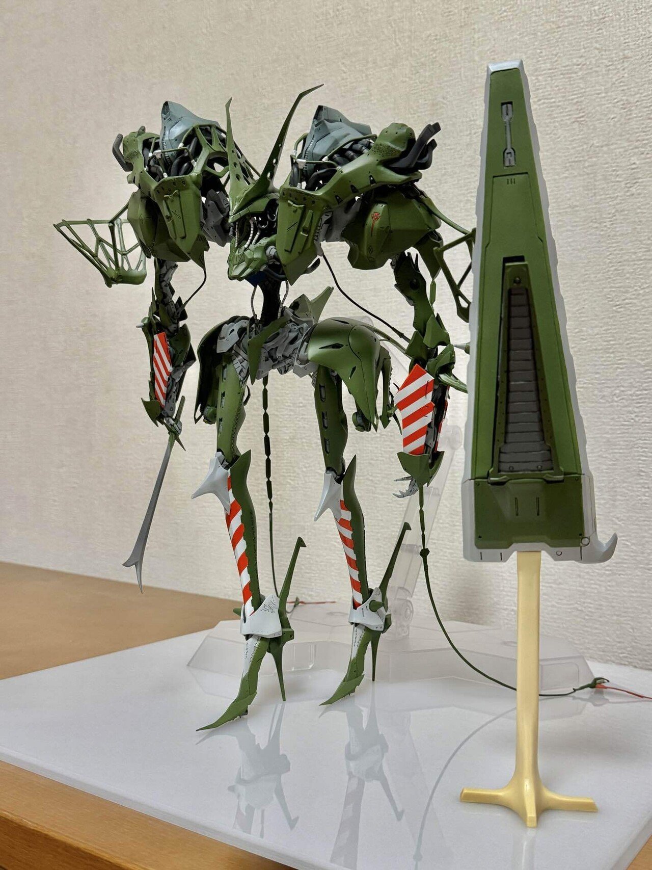 海洋堂 1/144 ヤクトミラージュ 完成｜スイートネイル