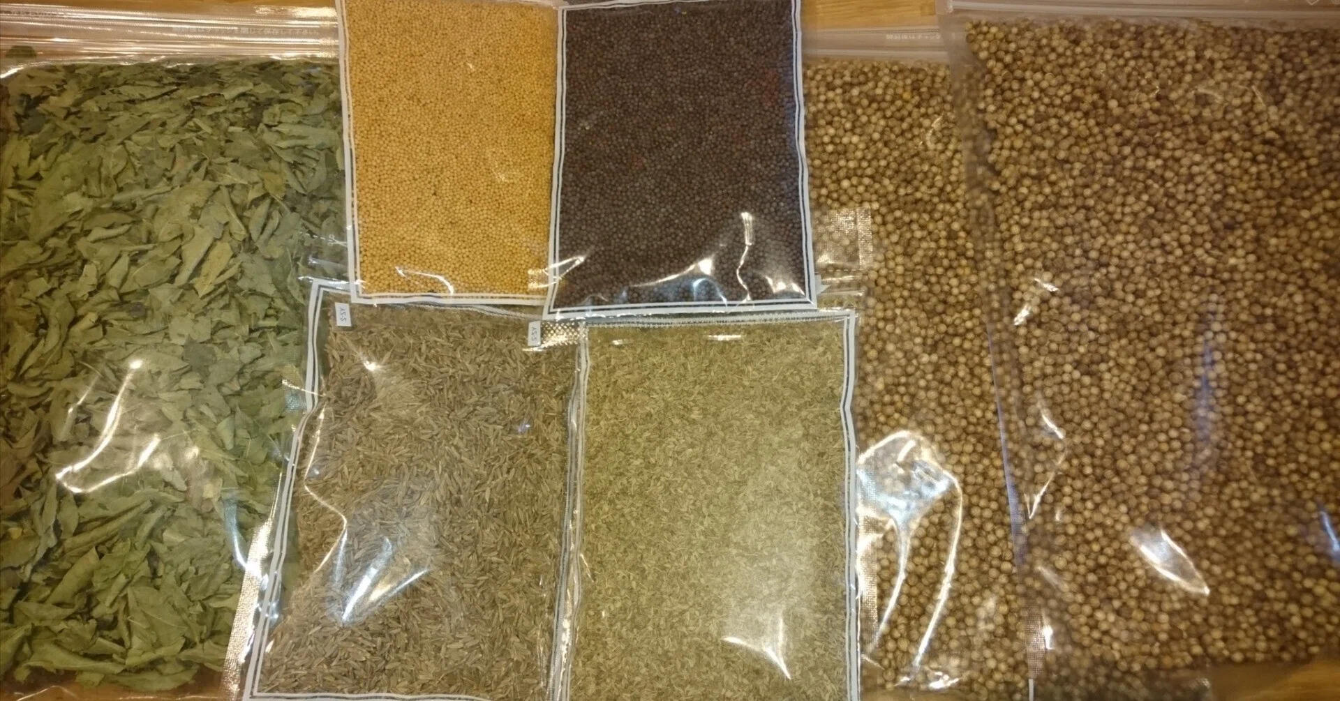藤*川様 【食品まとめ売り】 カレー ラーメン 珈琲 青汁 調味料 色々57点+ この調味料を買うな！2024｜大門キエフ