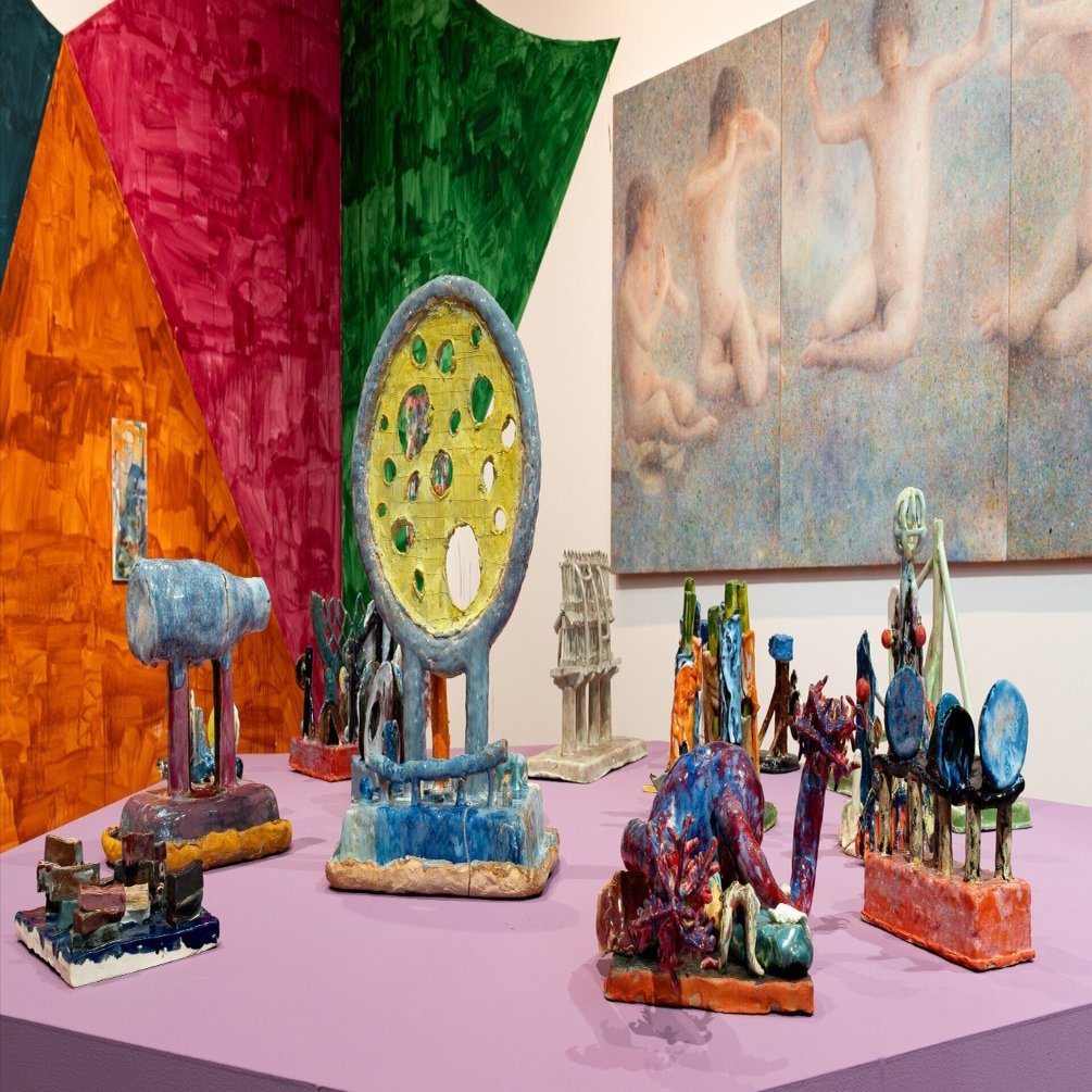 ヴィジュアル系バンド「DIAURA」と美術家がコラボ！ 梅津庸一