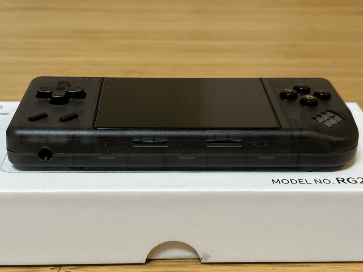 ANBERNIC RG28XX』レビュー、PSPタイトルも遊べる手のひらサイズ