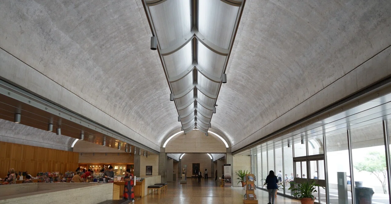 キンベル美術館に見るルイスカーン建築の魅力｜鮫島卓臣 / Takuomi