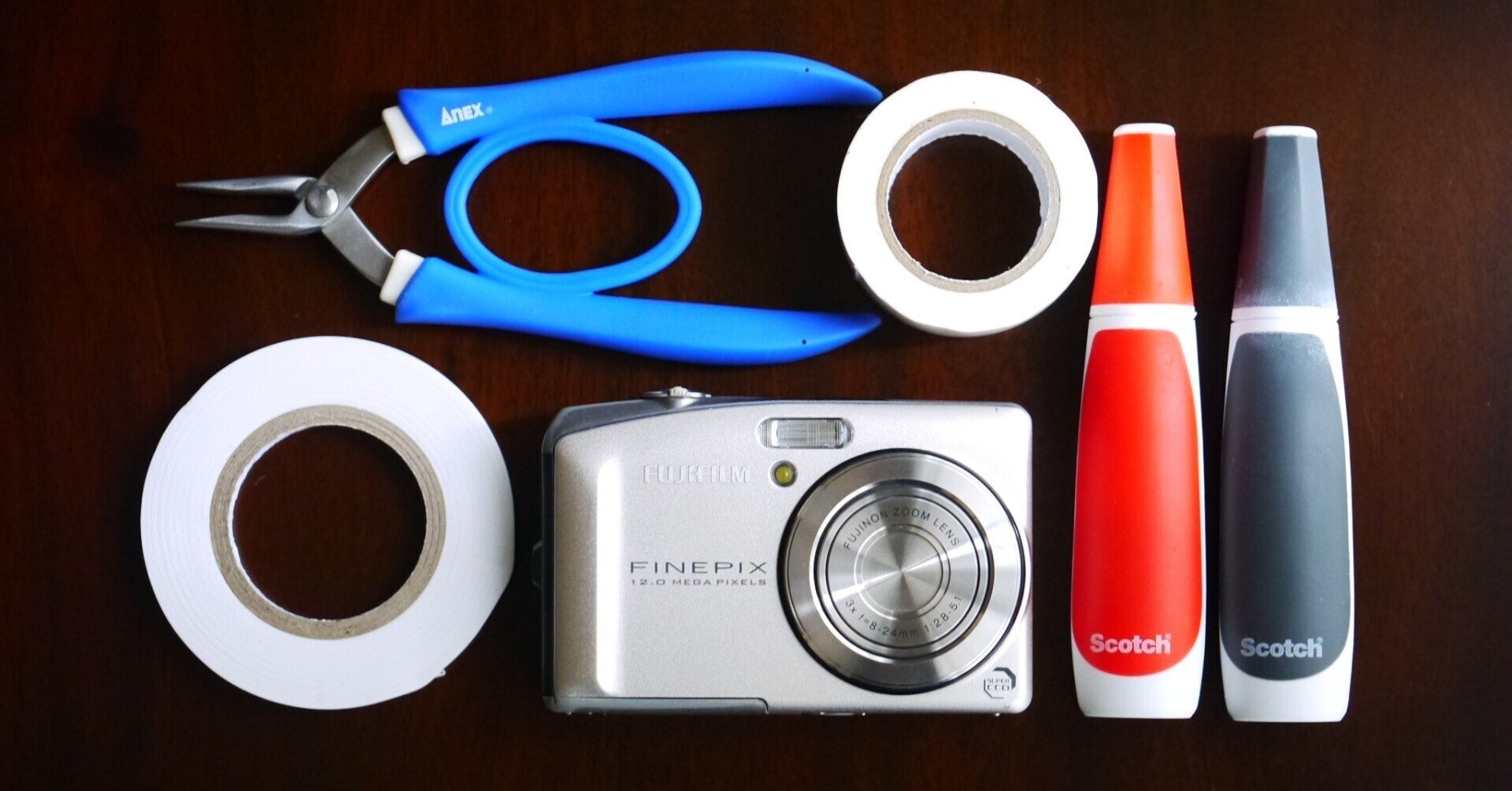 専用　希少 動作品 FinePix4700Z デジタルカメラ オールドコンデジ 富士フイルム、2000年発売のデジカメ「FinePix4700Z」が未来技術遺産に
