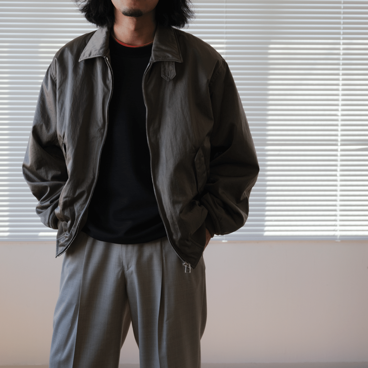 24AW YLEVE イレーヴ NYLON TWILL ナイロンツイル ブルゾン おれはマーヴェリックだ｜水岡