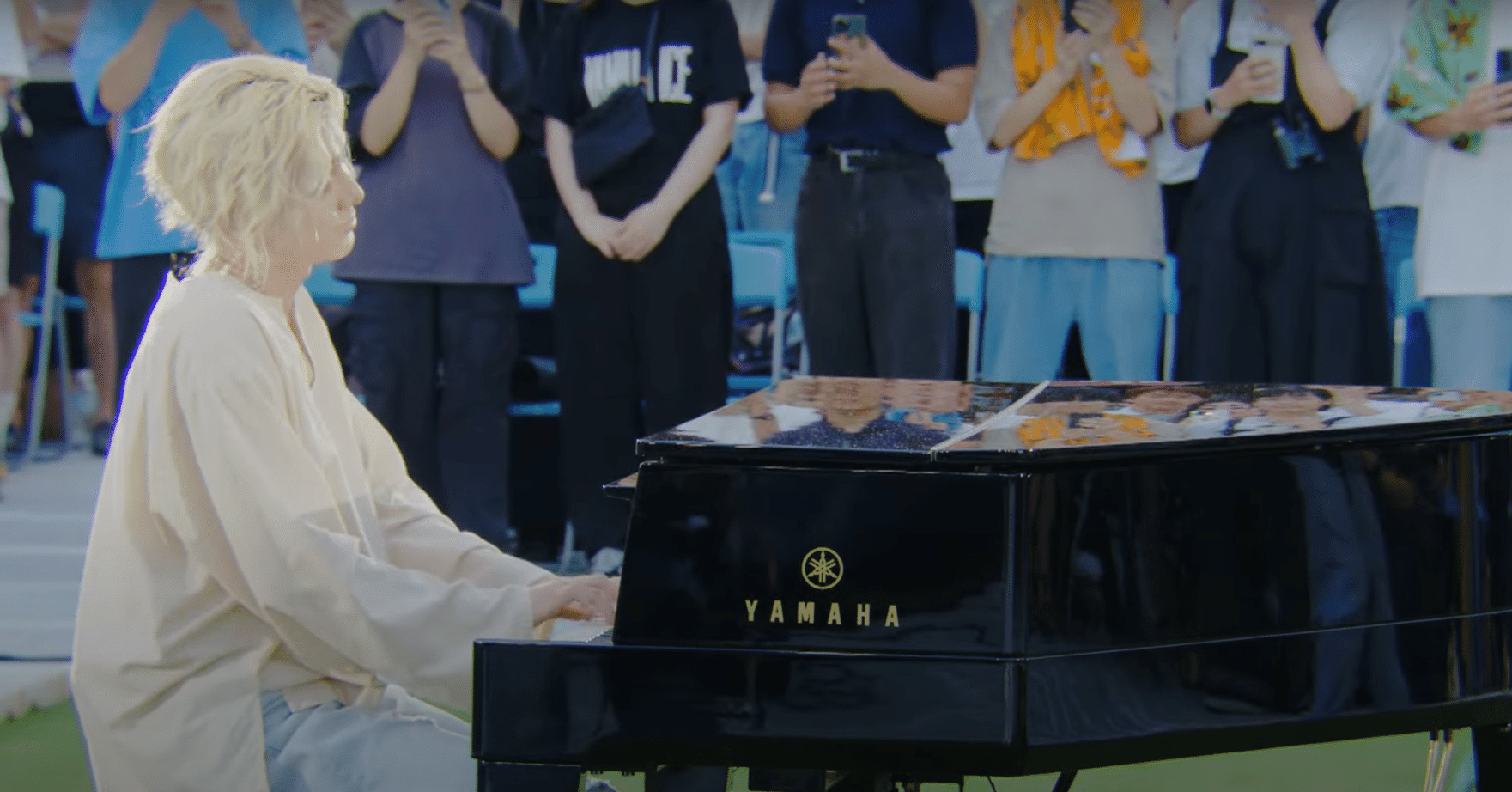 藤井風 日産スタジアムライブレビュー「視覚と聴覚を超越する