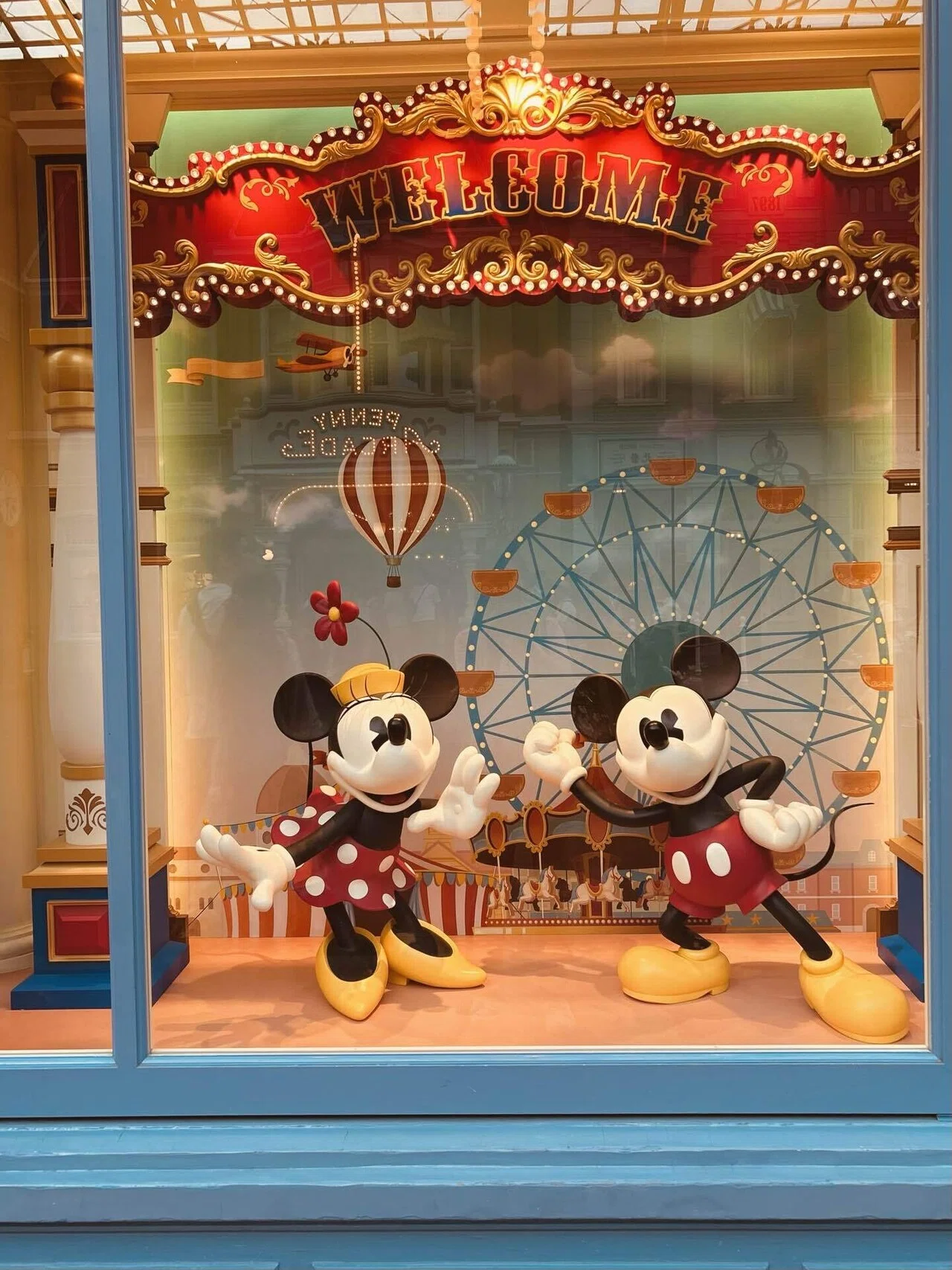 夏の一コマ ディズニー特別編【夢の国から手を振りたい】｜だいな