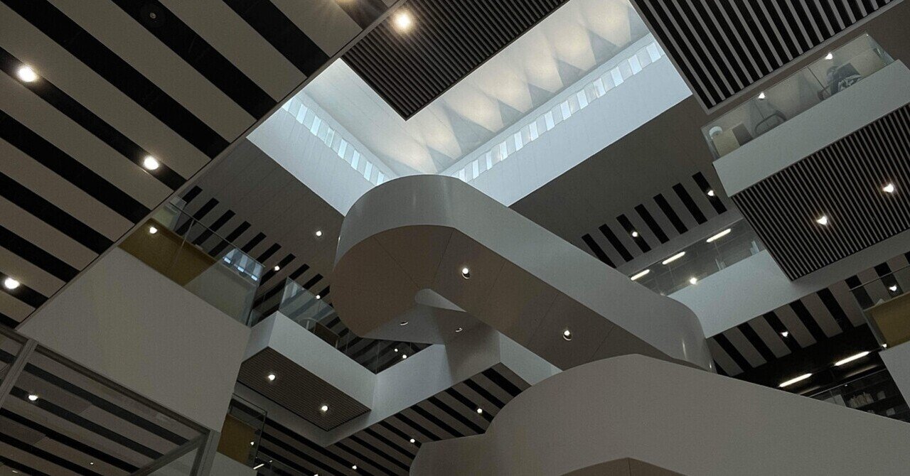 小牧市立図書館_新井千秋｜ﾉﾏ
