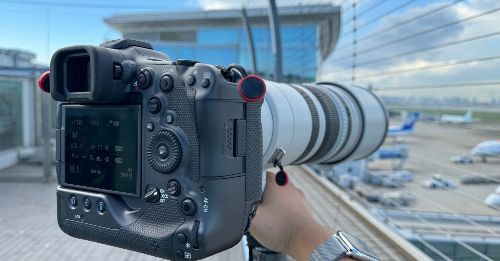 購入レビュー】EF200-400mm F4L IS USM エクステンダー 1.4X|タカシ 購入レビュー】EF200-400mm F4L IS USM エクステンダー 1.4X|タカシ