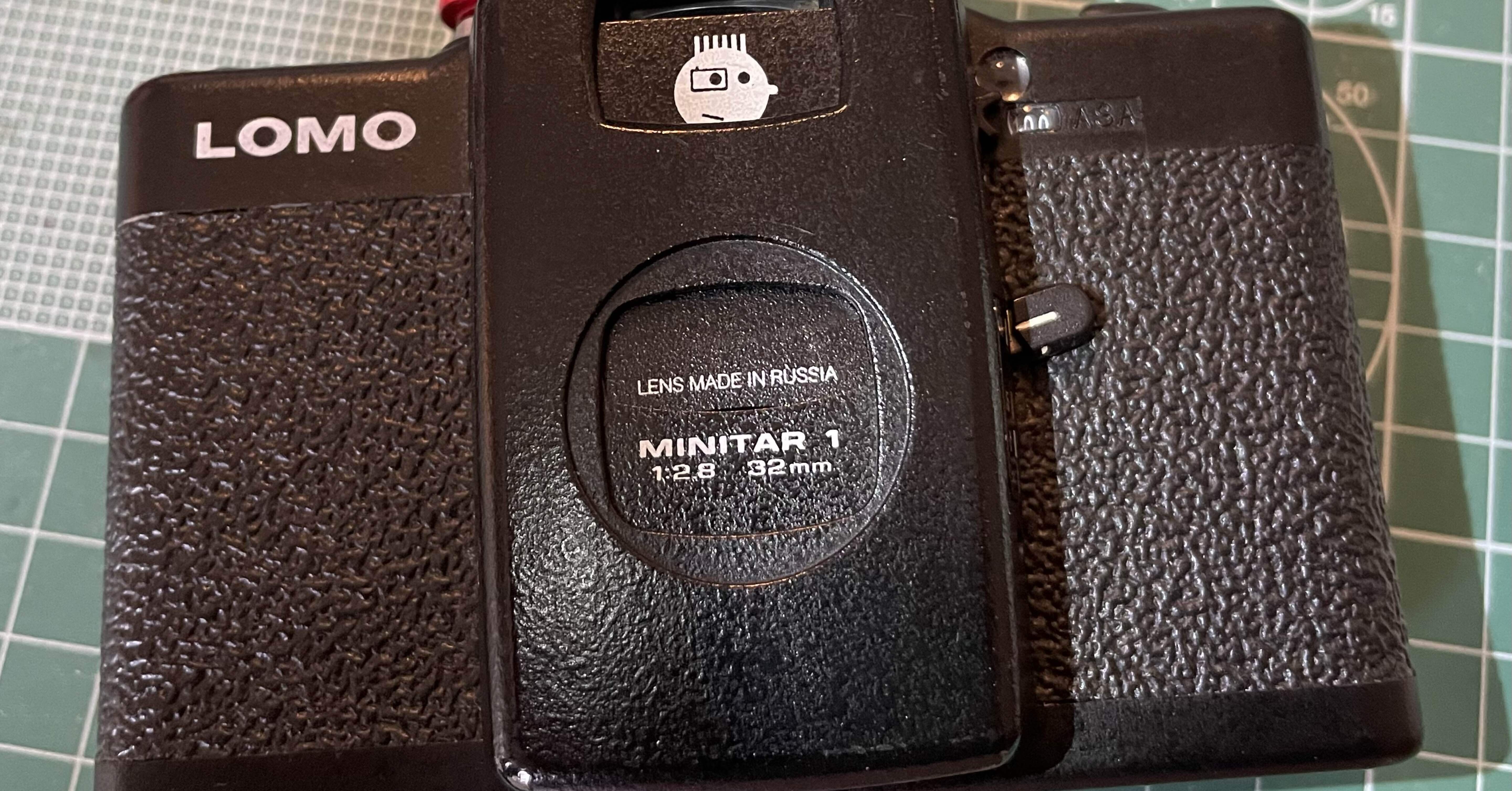 LOMO LC-A+は2種類あるって知ってた？｜フランコ・本棚