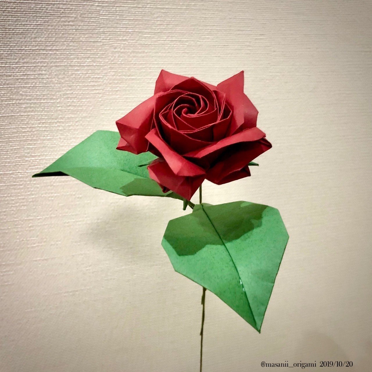 佐藤太清 「薔薇」 額装10号 まことに質感豊かな花瓶花です