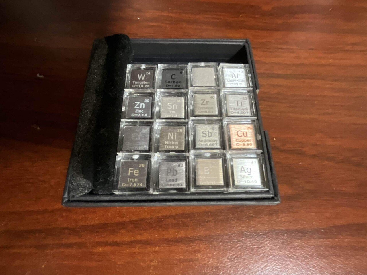 元素標本キューブ10個セット　即時配送 鉱物&雑貨店🍇葡萄屋 on X: 