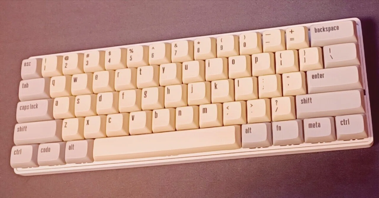 懐ネタ】Vortex POK3R とCanvasキーキャップ｜punyoon