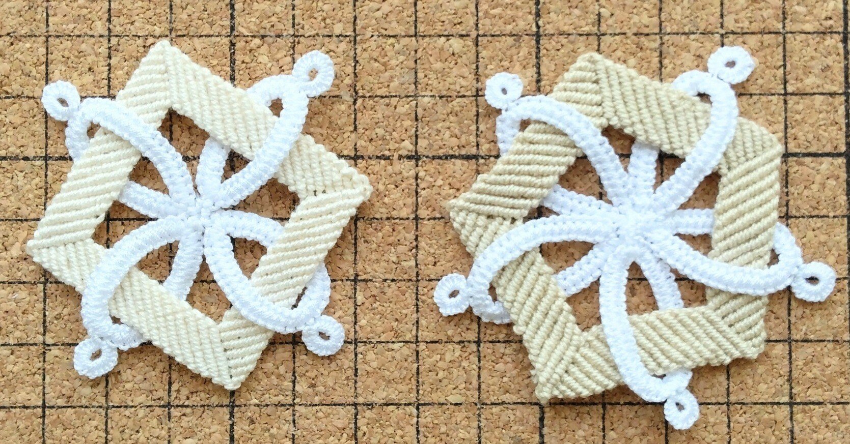 マクラメ編みアート＃010『右手の龍と左手の獅子』＆『マリアの心臓』 マクラメと「左右タティング」でこんなのできた！ 五角ヴァージョンも