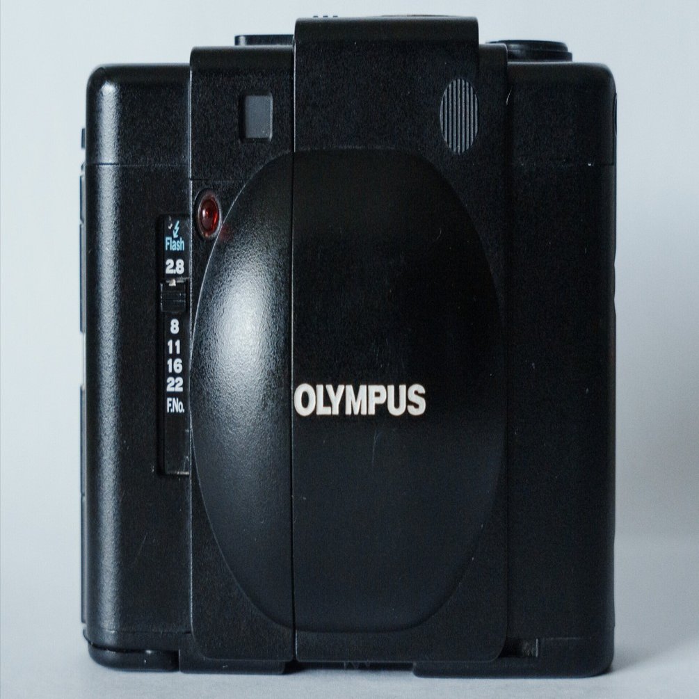 ✨実用✨ Olympus XA 初代 フィルムカメラ レンジファインダー Olympus XAというオンリーワンなカメラ｜杉田 洋人 / toasts