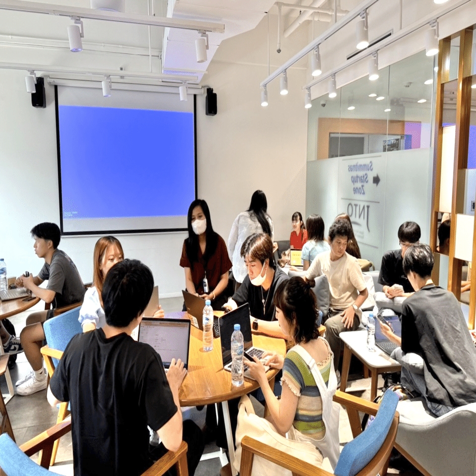 EMC3期生13名と「Be a global entrepreneur！」派遣生2名の研修