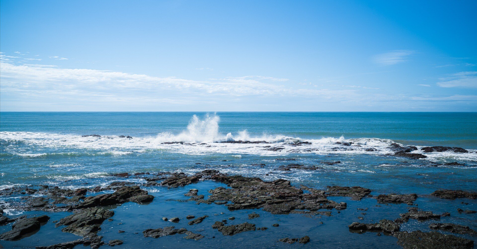 これからの季節にぴったり　海の風景 シルバーのフレーム これからの季節にぴったり 海の風景 シルバーのフレーム