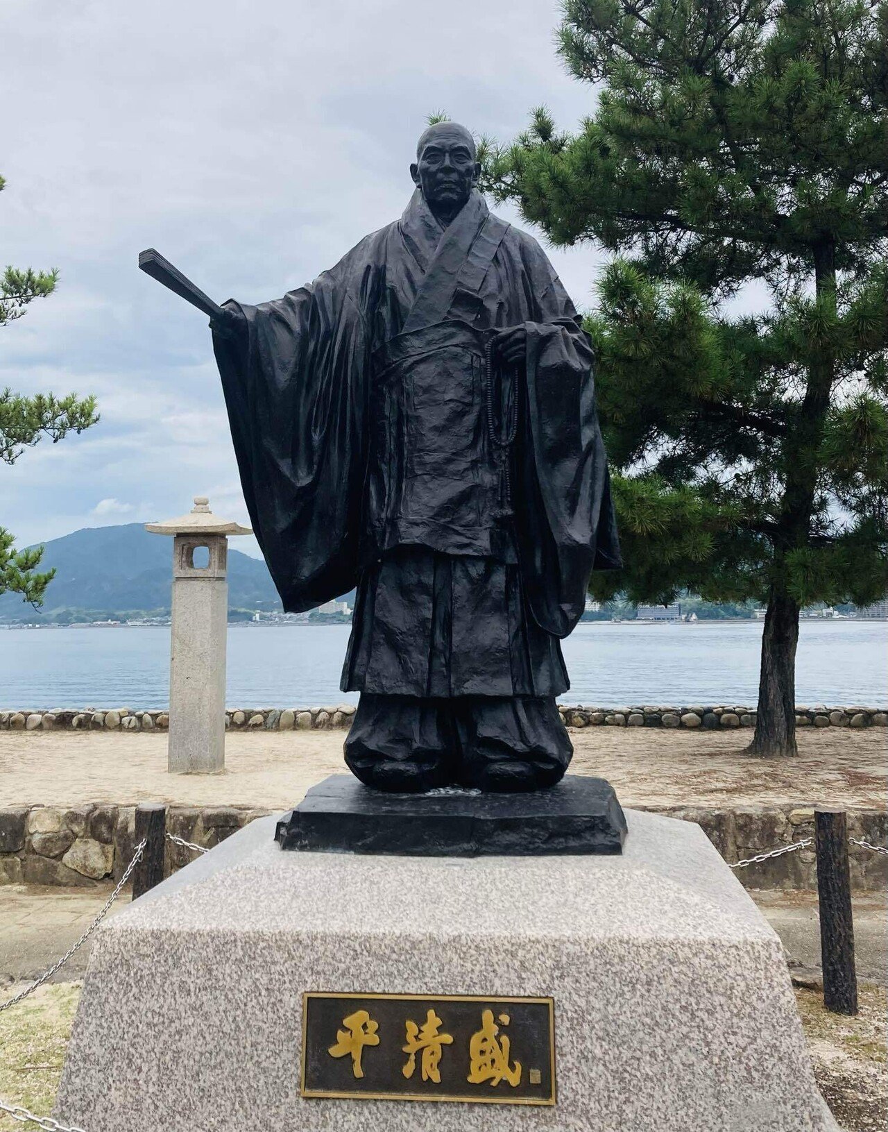 偉人てんこもり【広島県・厳島神社】｜里むつき