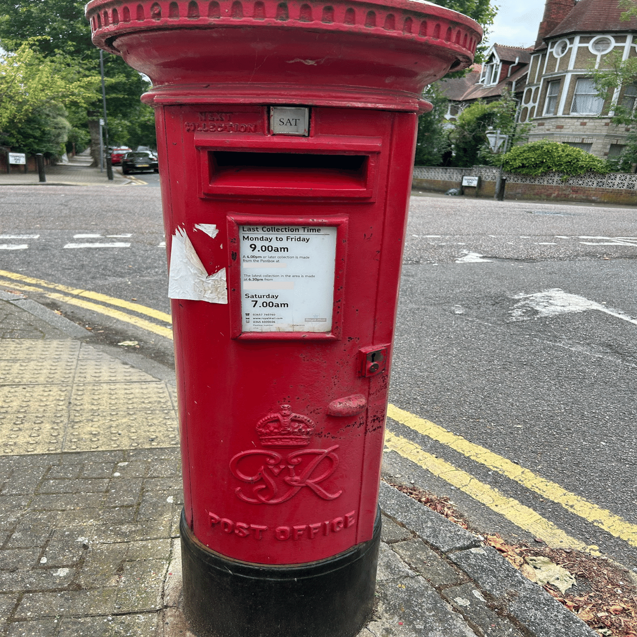 003: イギリスの郵便ポスト｜numario@ロンドン