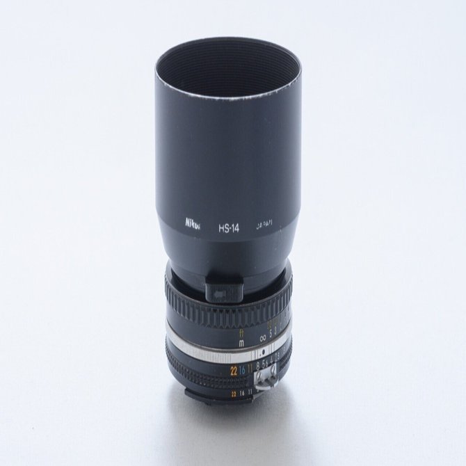 Nikon Ai Nikkor 50mm f1.8 レンズフード付き ニッコールレンズとレンズフードの話】『閃光のAI Nikkor 50mm F1.8S